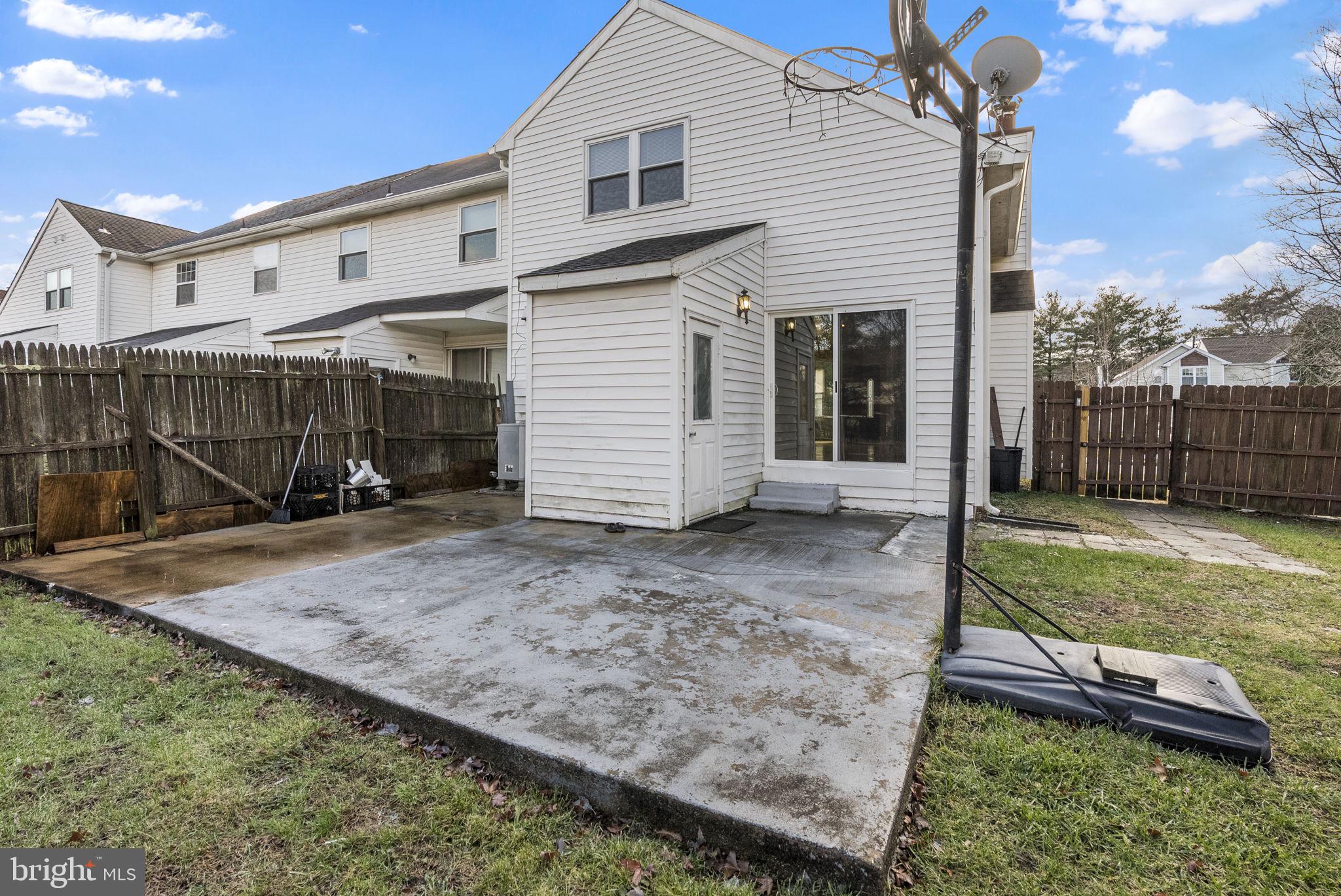 2673 JEAN DRIVE