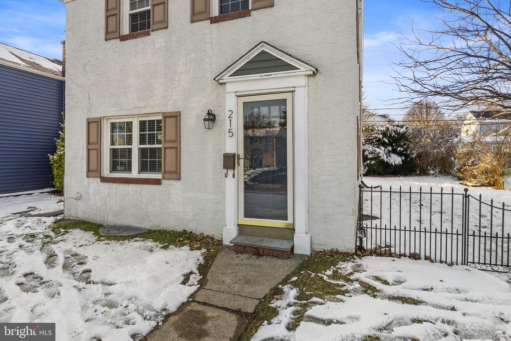 215 ALLISON ROAD
