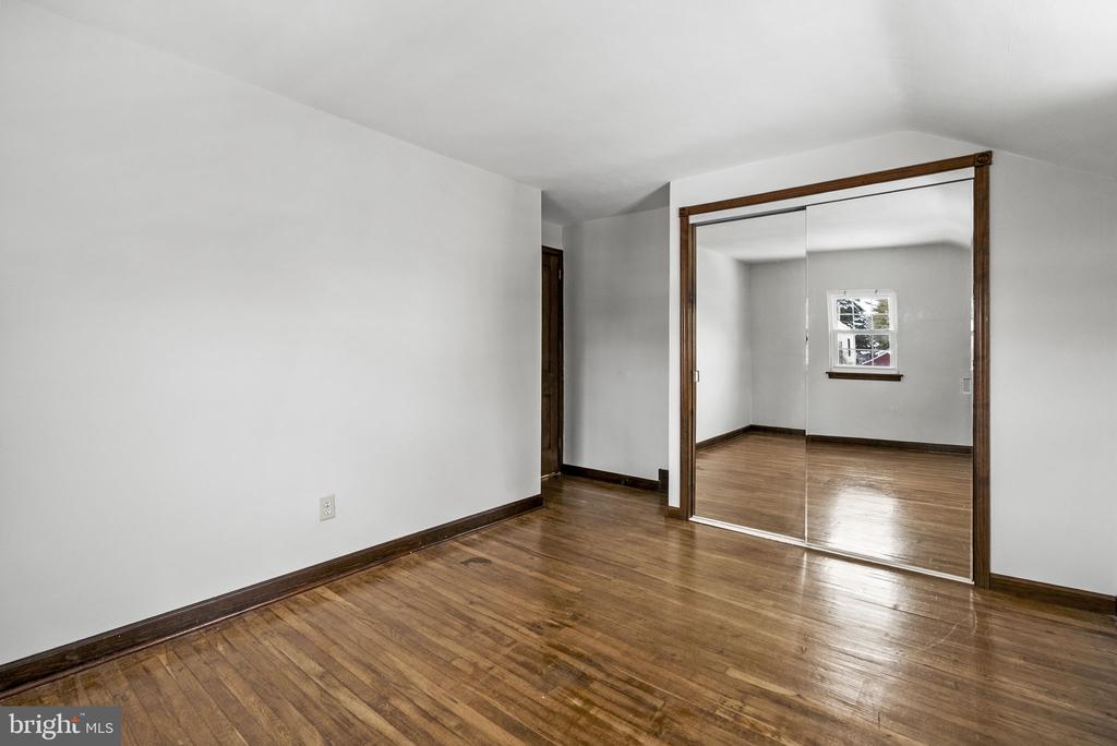 215 ALLISON ROAD