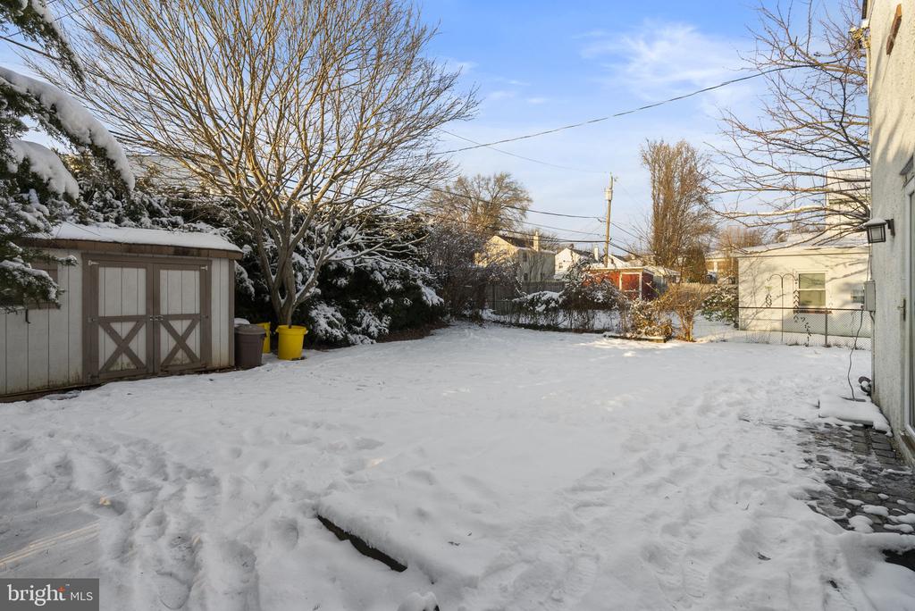 215 ALLISON ROAD