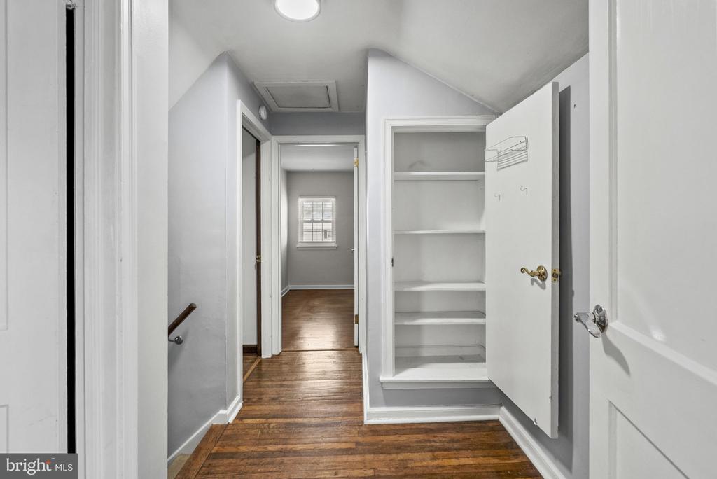 215 ALLISON ROAD
