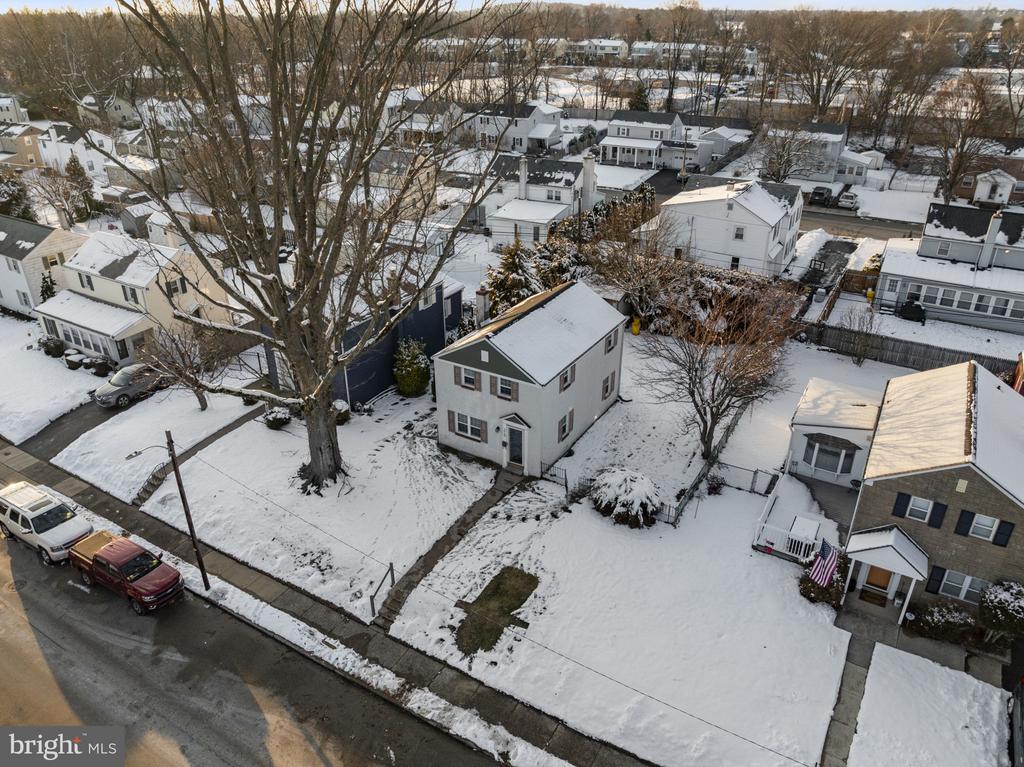 215 ALLISON ROAD