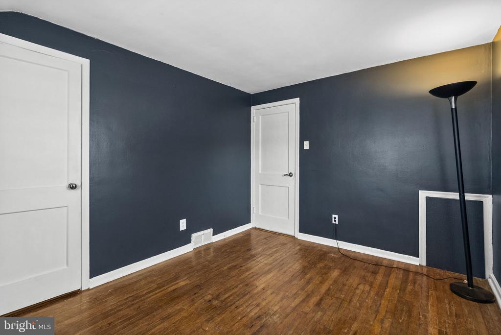 215 ALLISON ROAD