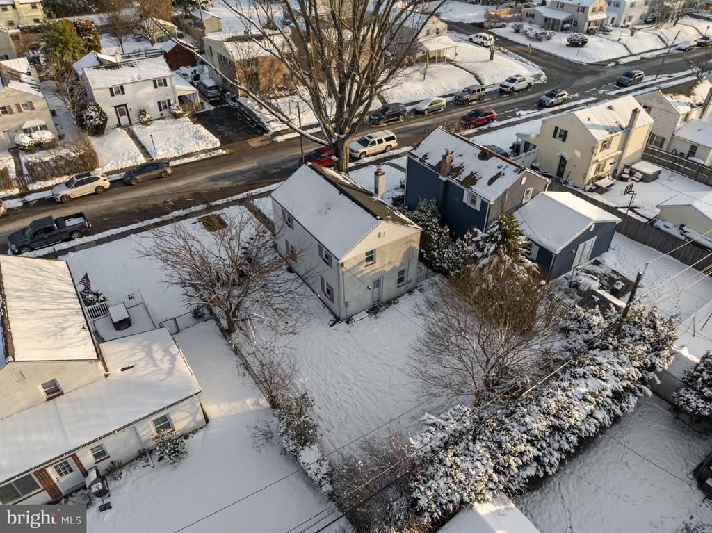 215 ALLISON ROAD