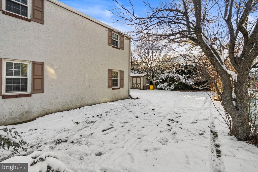 215 ALLISON ROAD