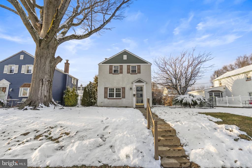 215 ALLISON ROAD