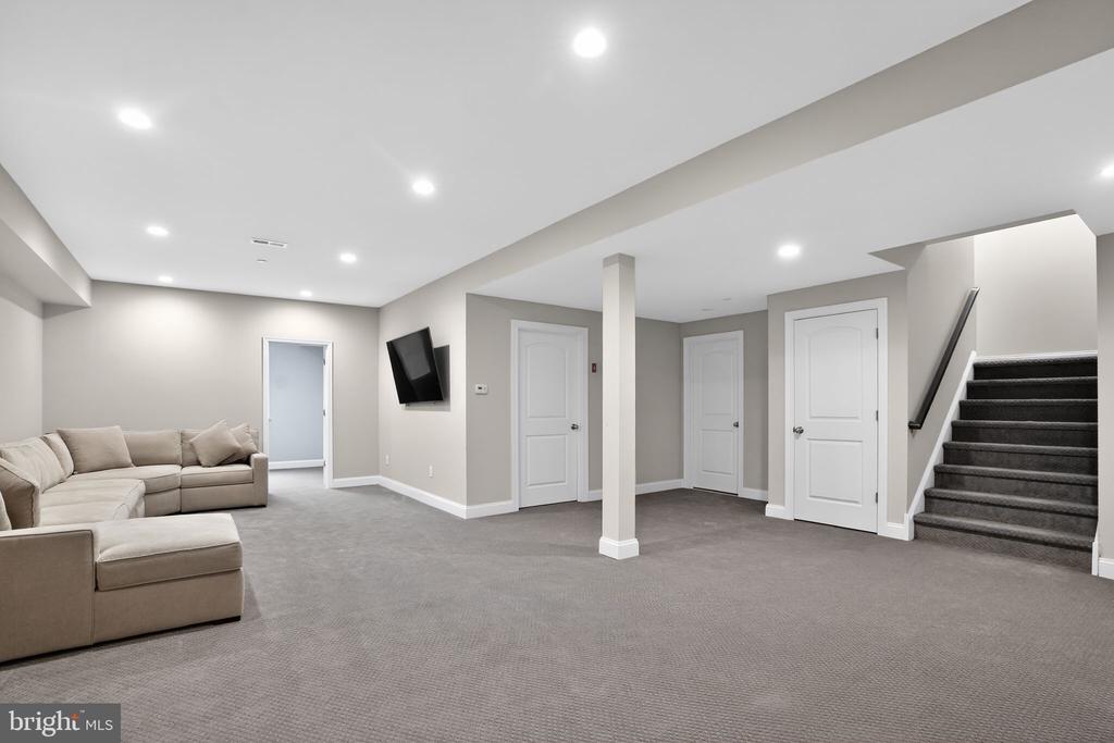 319 WHITEMARSH DRIVE