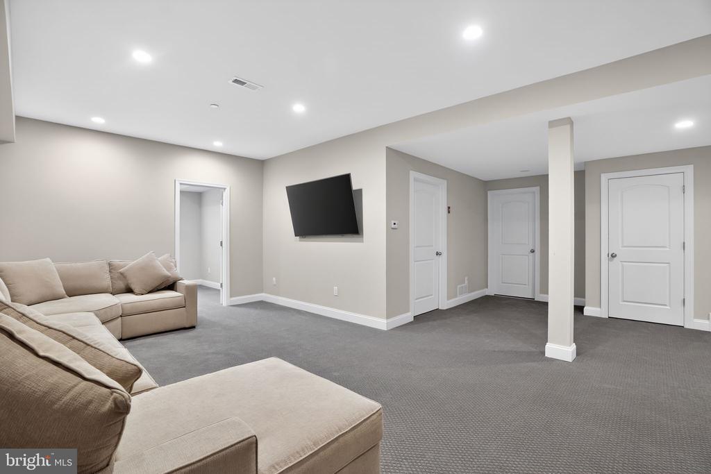 319 WHITEMARSH DRIVE