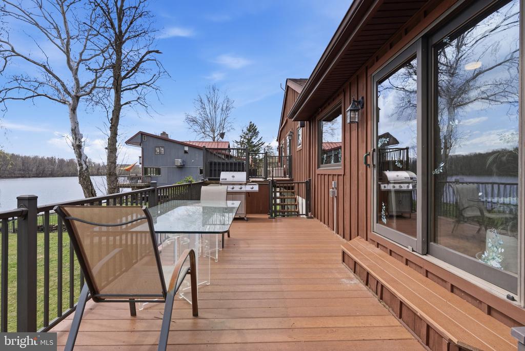 13 W INDIAN LANE