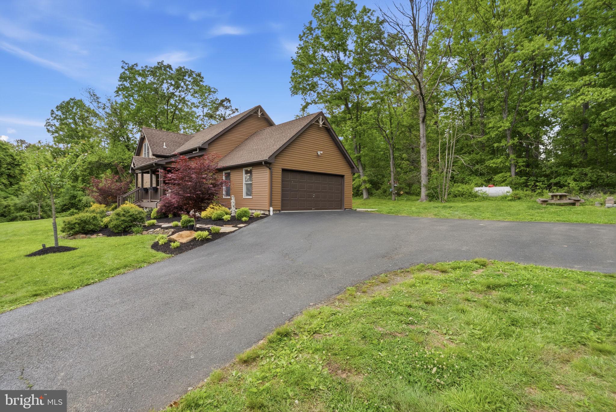 449 HOUSEMAN ROAD