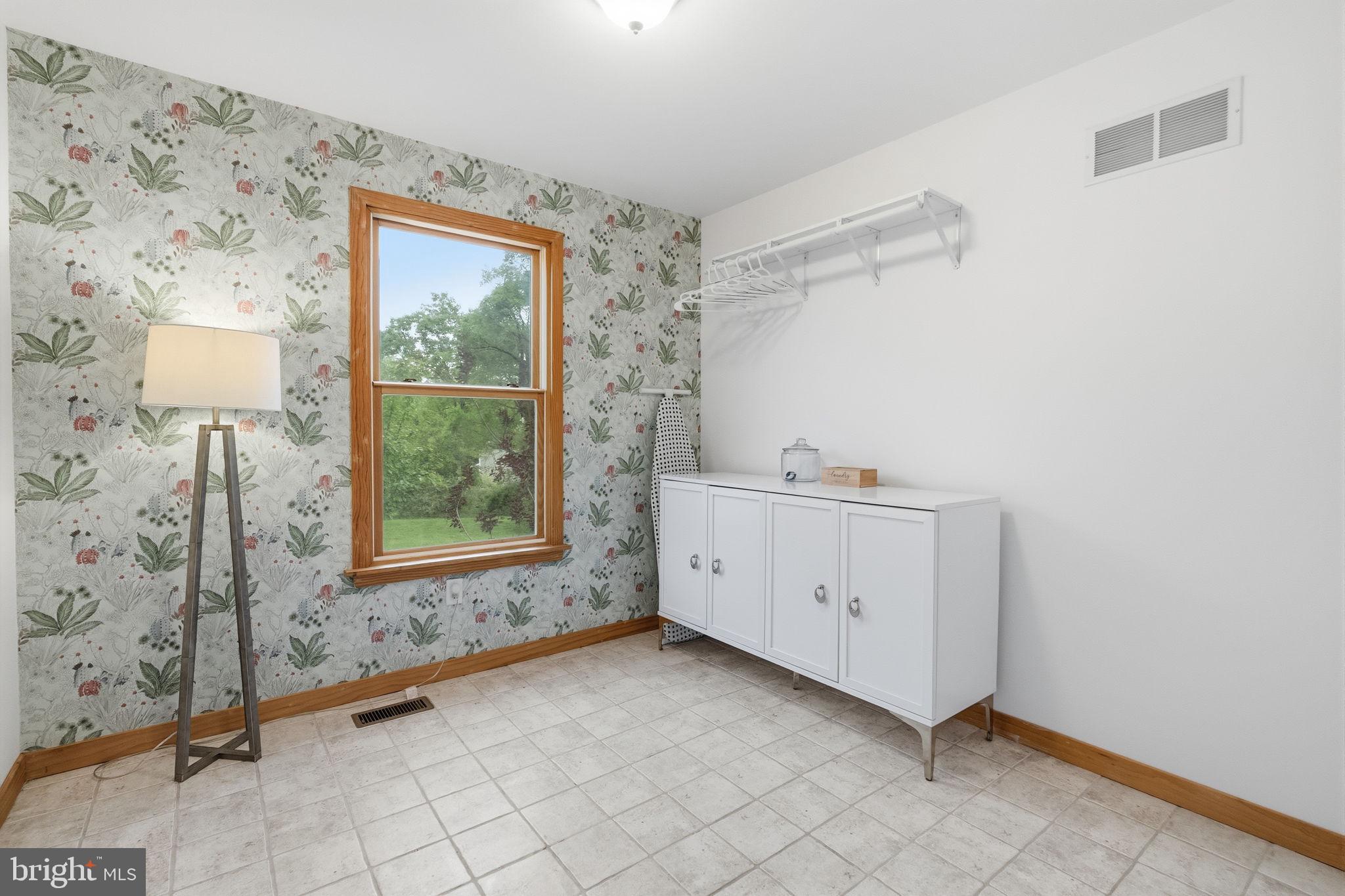 449 HOUSEMAN ROAD