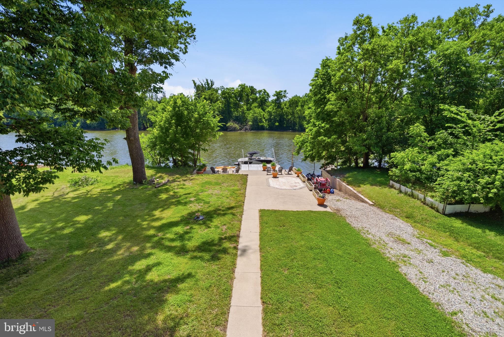 78 W INDIAN LANE