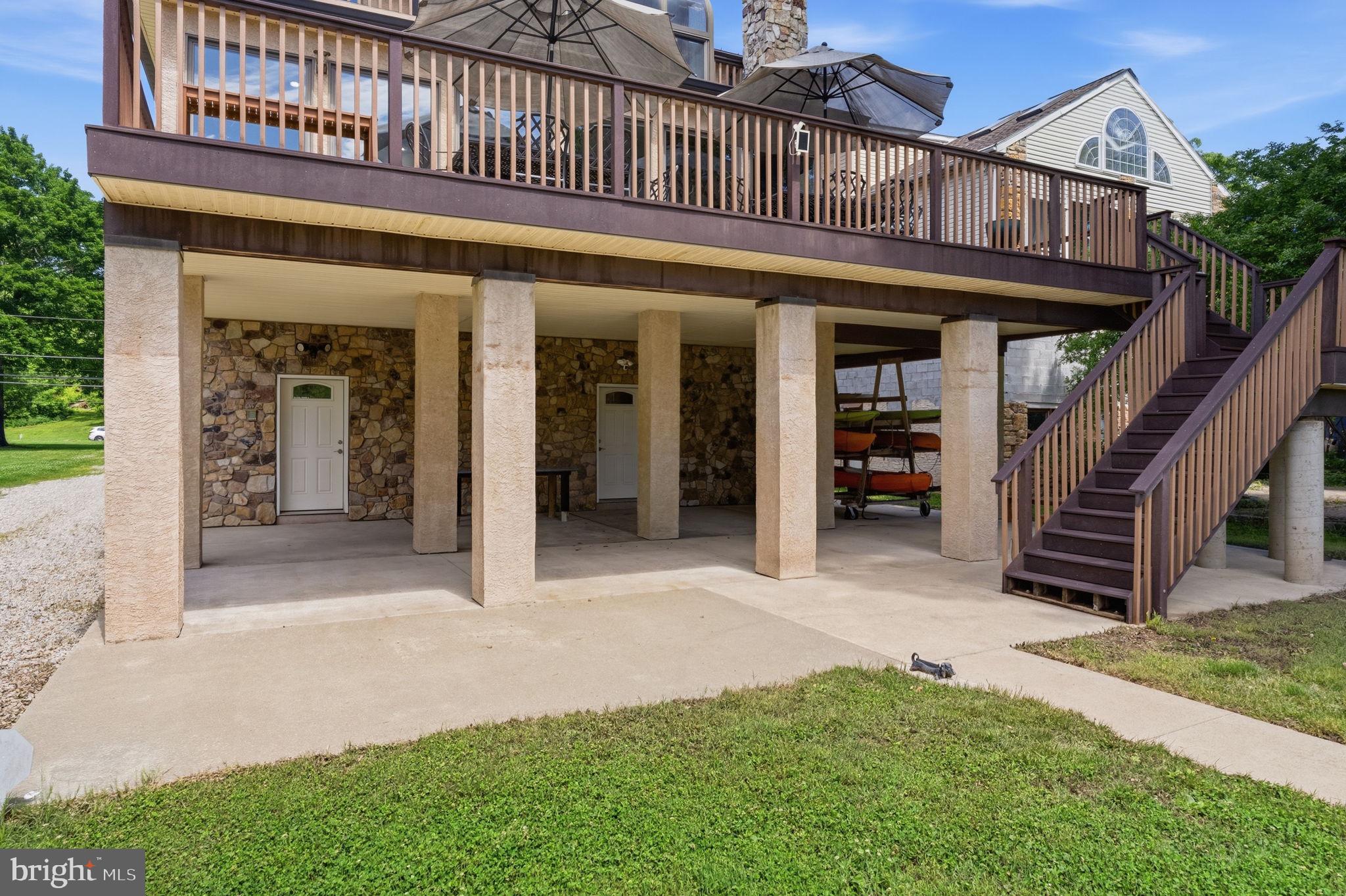 78 W INDIAN LANE