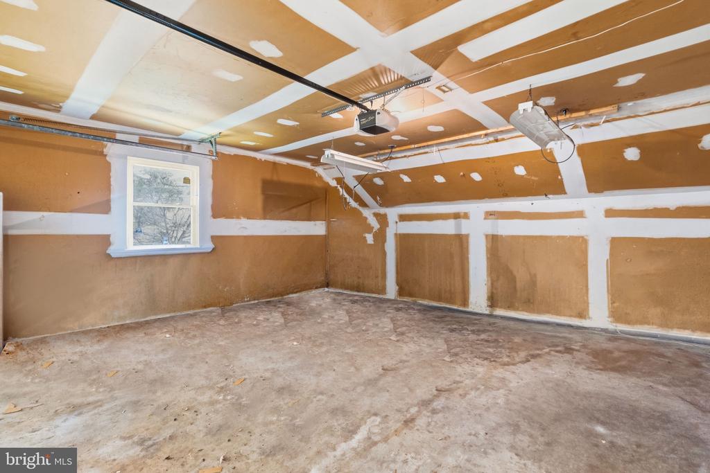 578 COACH ROAD