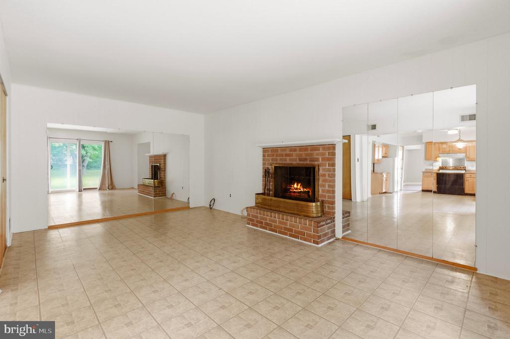 578 COACH ROAD
