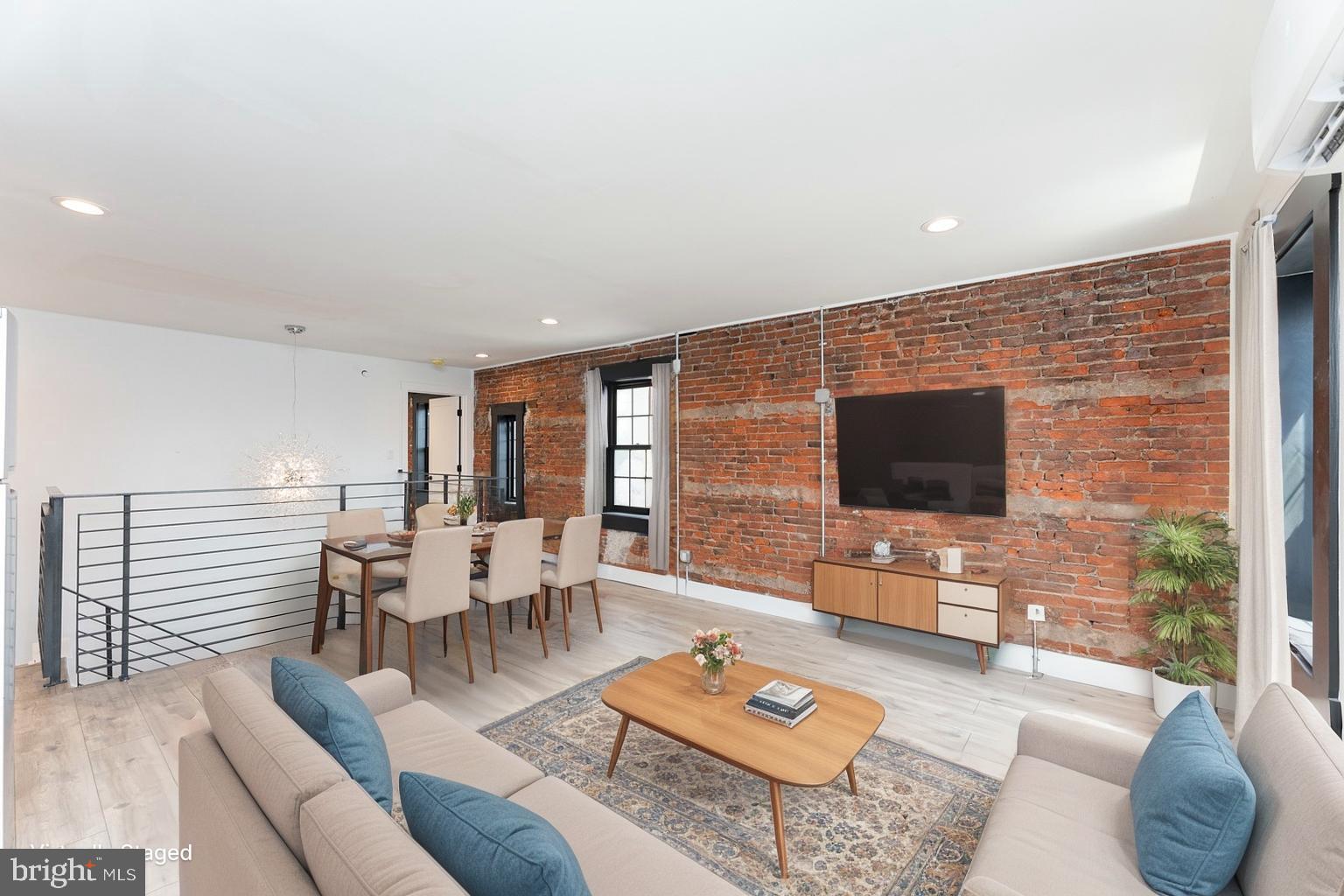 1454 N LAWRENCE STREET