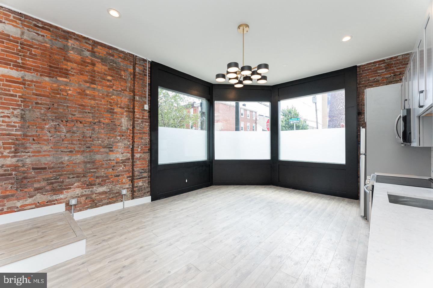 1454 N LAWRENCE STREET