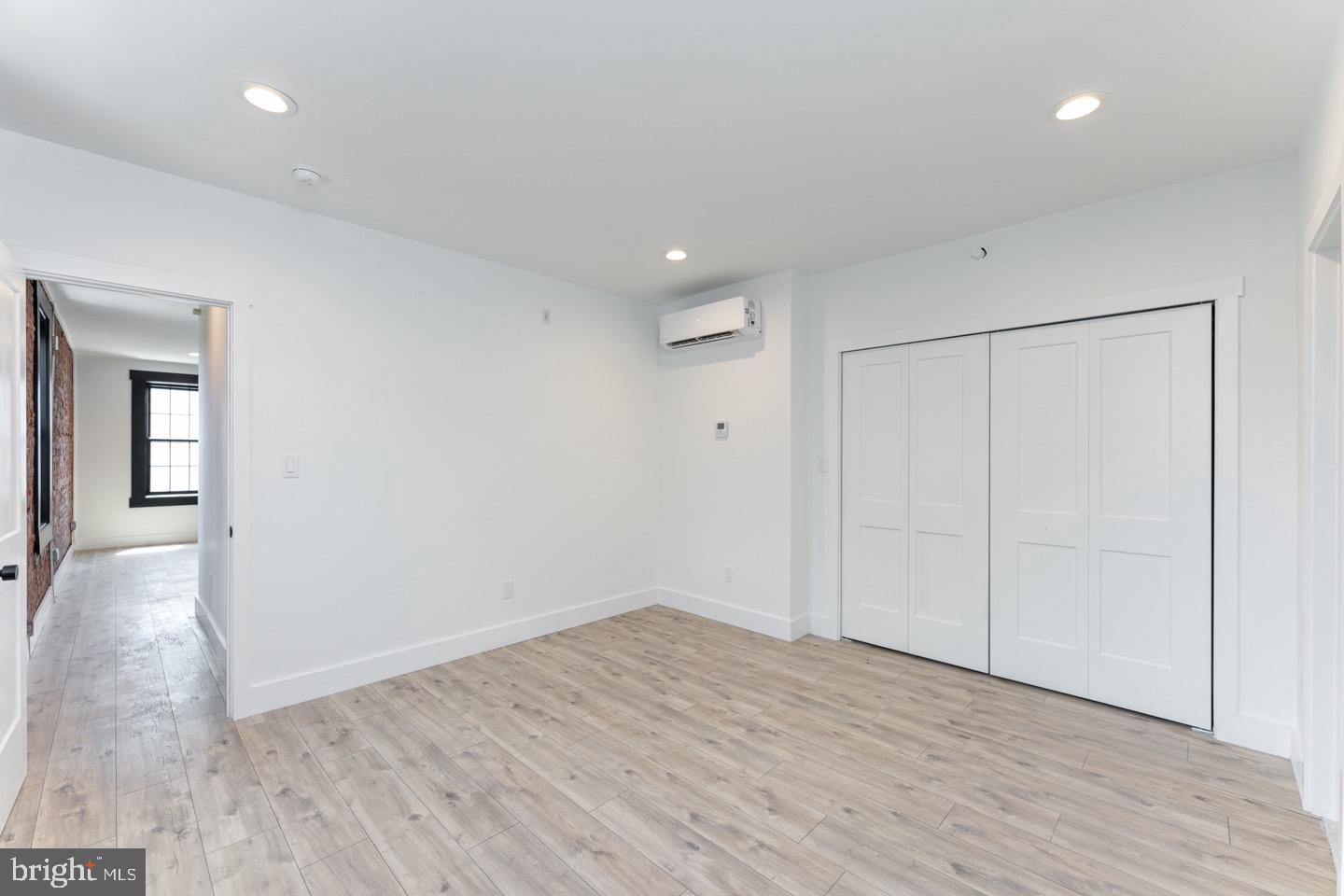 1454 N LAWRENCE STREET