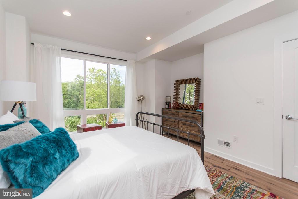 4443 RIVER RIDGE COURT Unit: 13