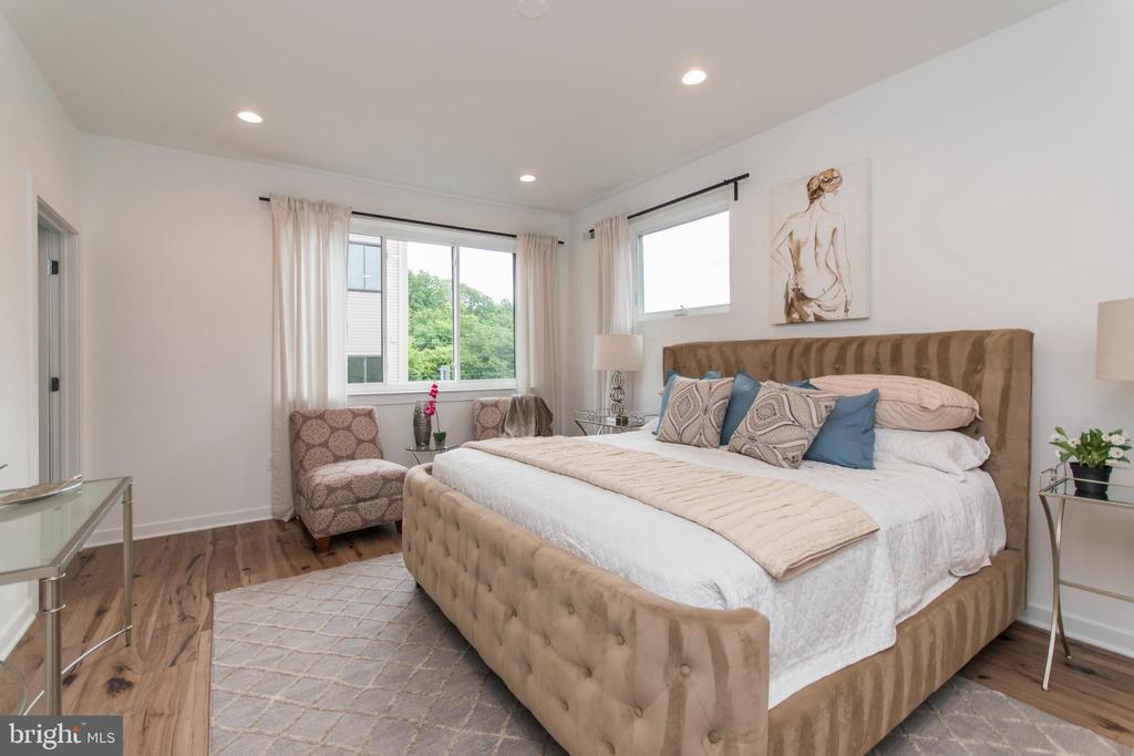 4443 RIVER RIDGE COURT Unit: 13