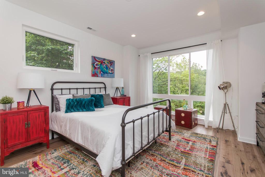 4443 RIVER RIDGE COURT Unit: 13