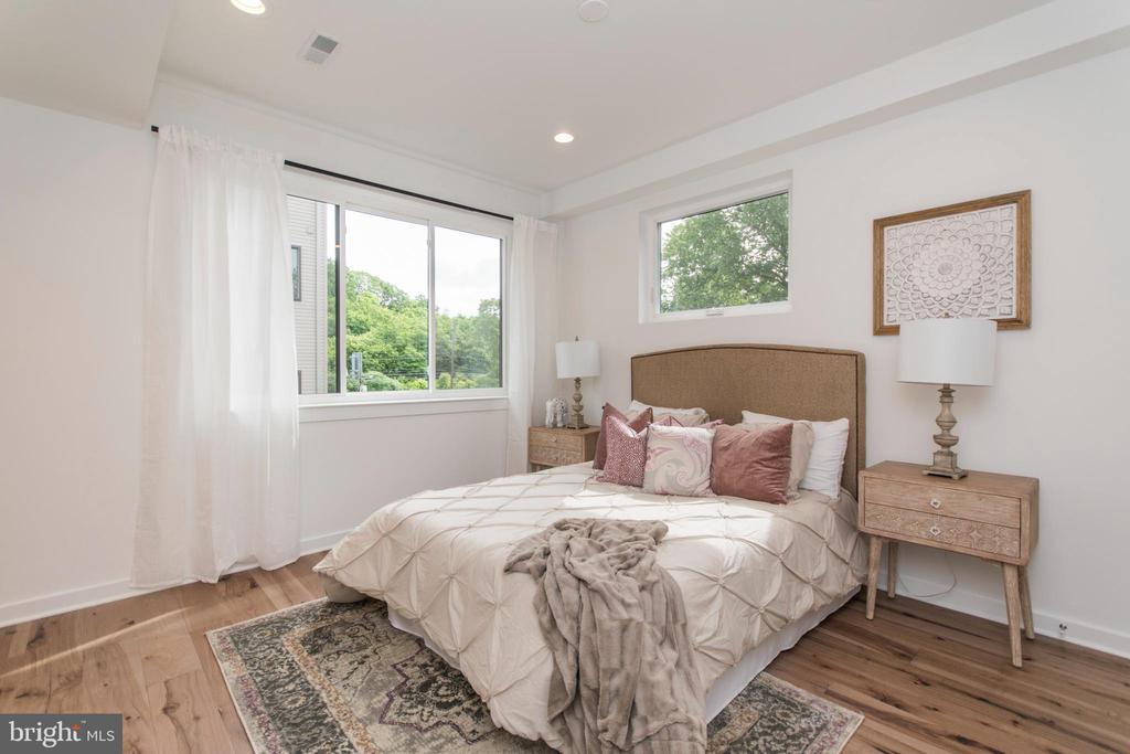 4443 RIVER RIDGE COURT Unit: 13