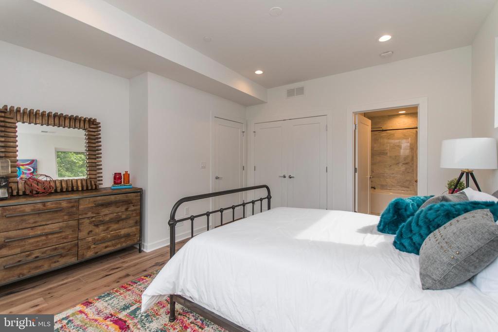 4443 RIVER RIDGE COURT Unit: 13