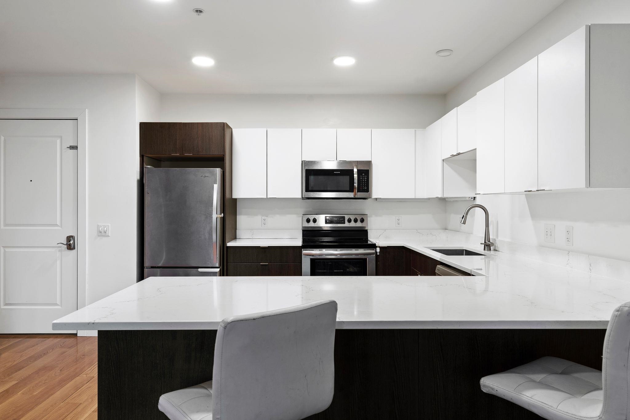69 Etna Road Unit: 210