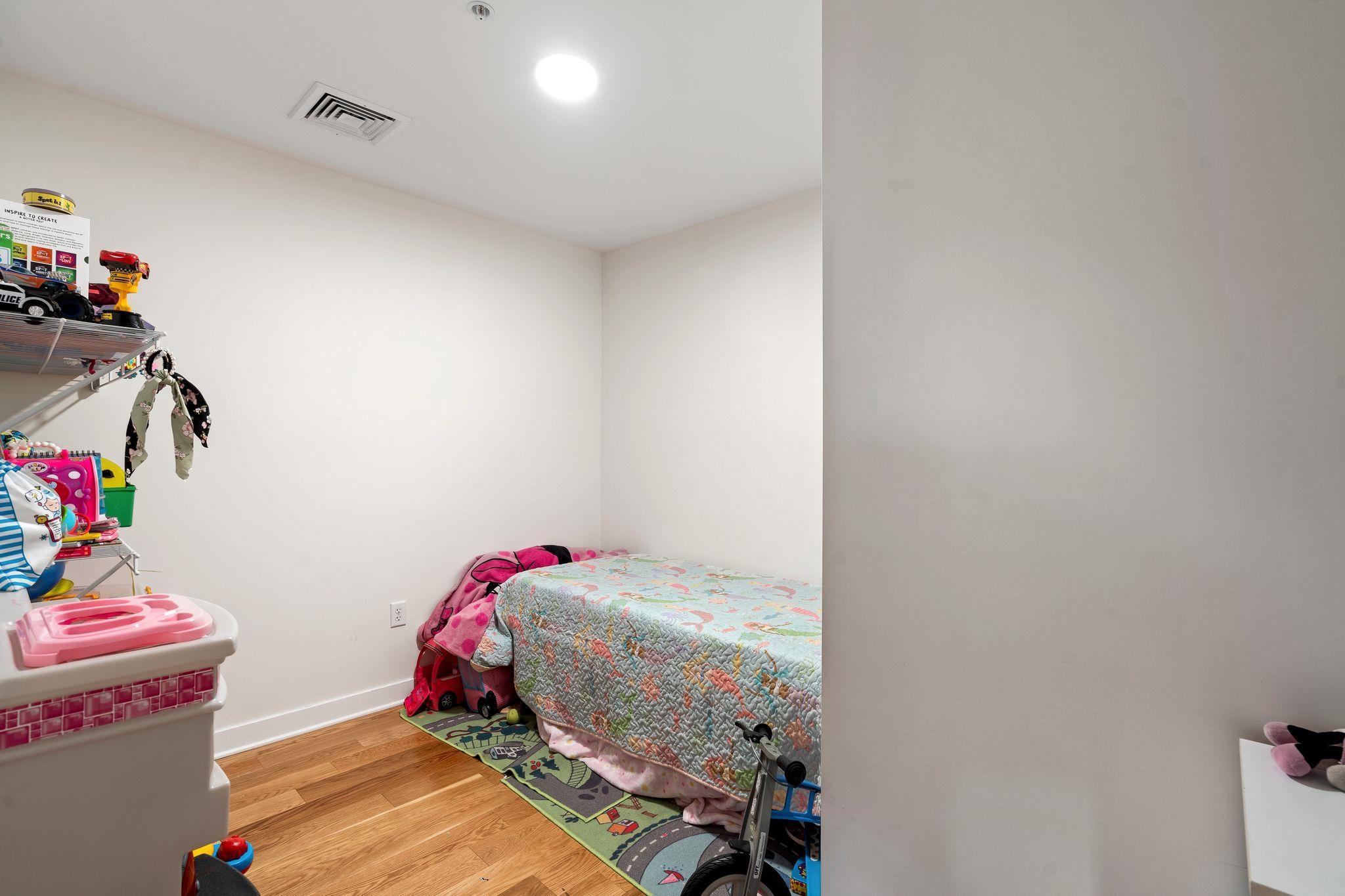 69 Etna Road Unit: 210