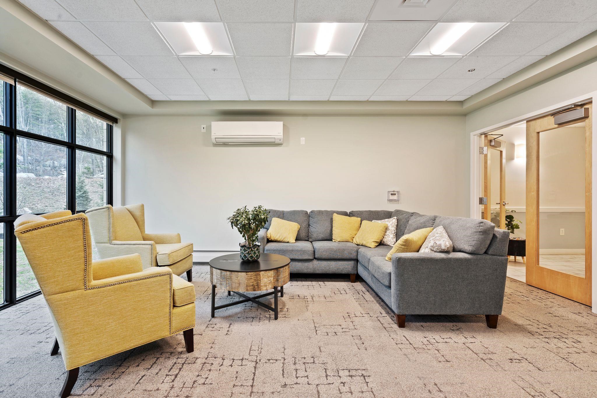 69 Etna Road Unit: 210