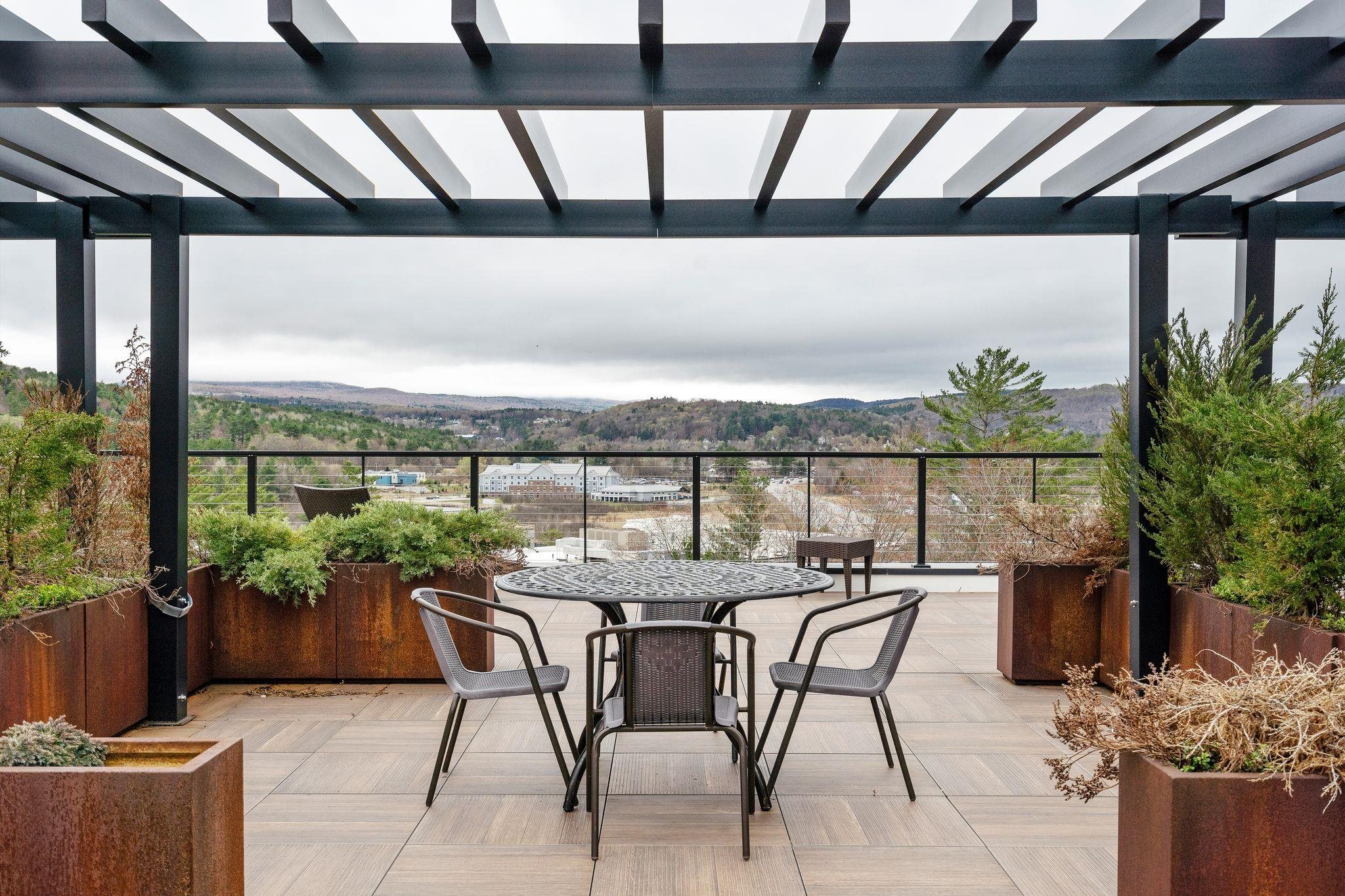 69 Etna Road Unit: 210