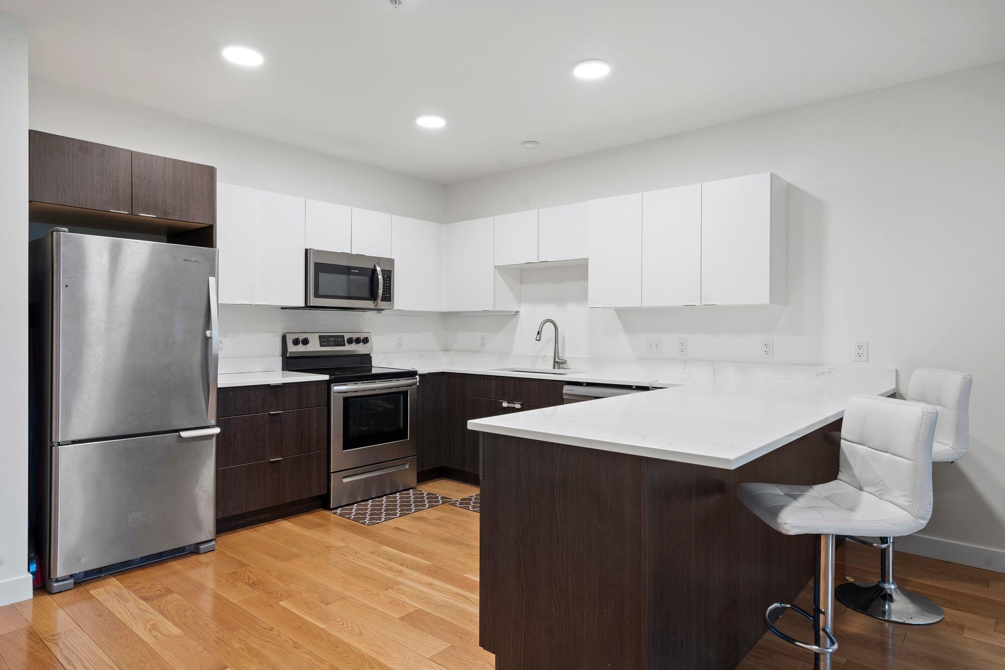 69 Etna Road Unit: 210