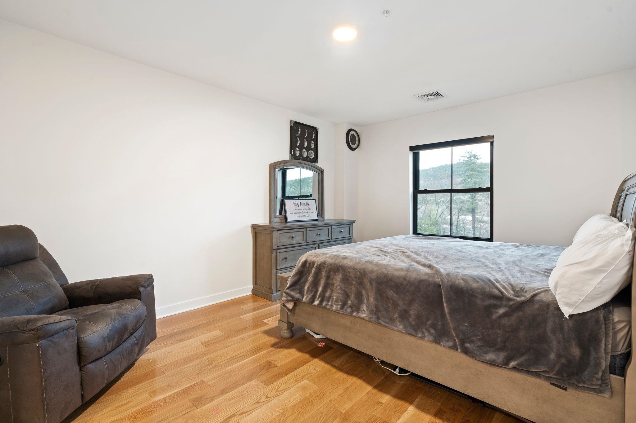 69 Etna Road Unit: 210
