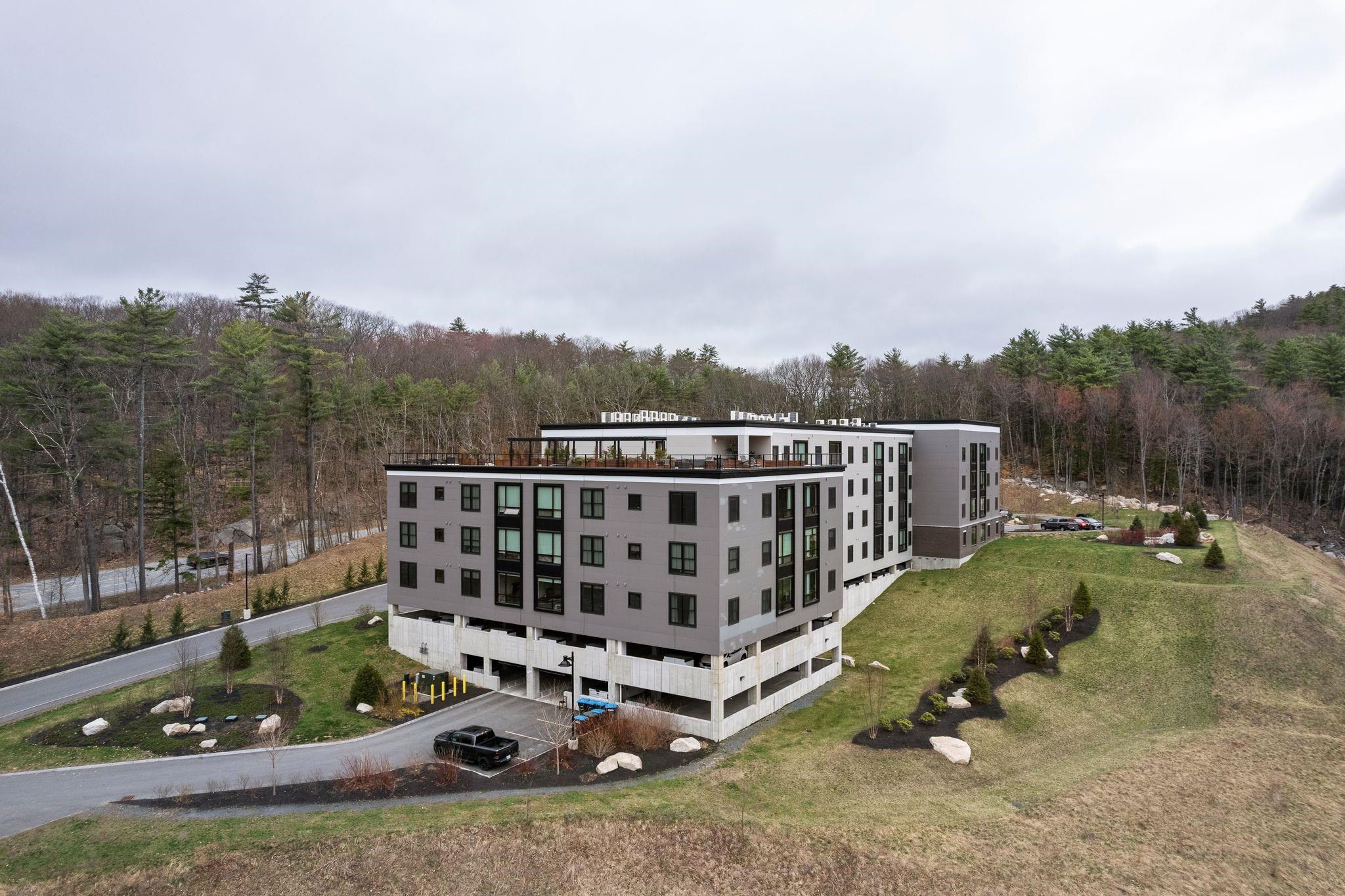 69 Etna Road Unit: 210