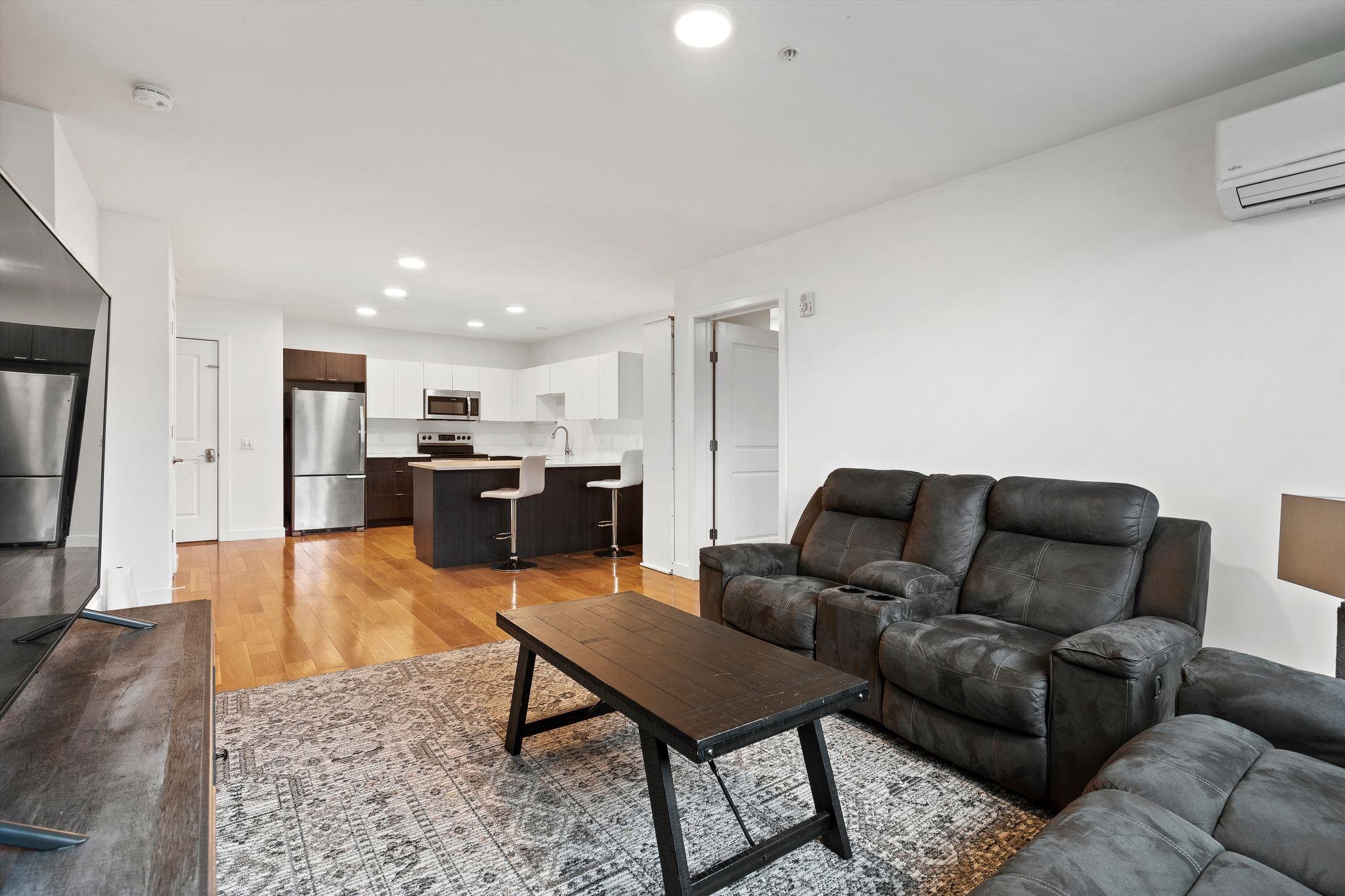 69 Etna Road Unit: 210