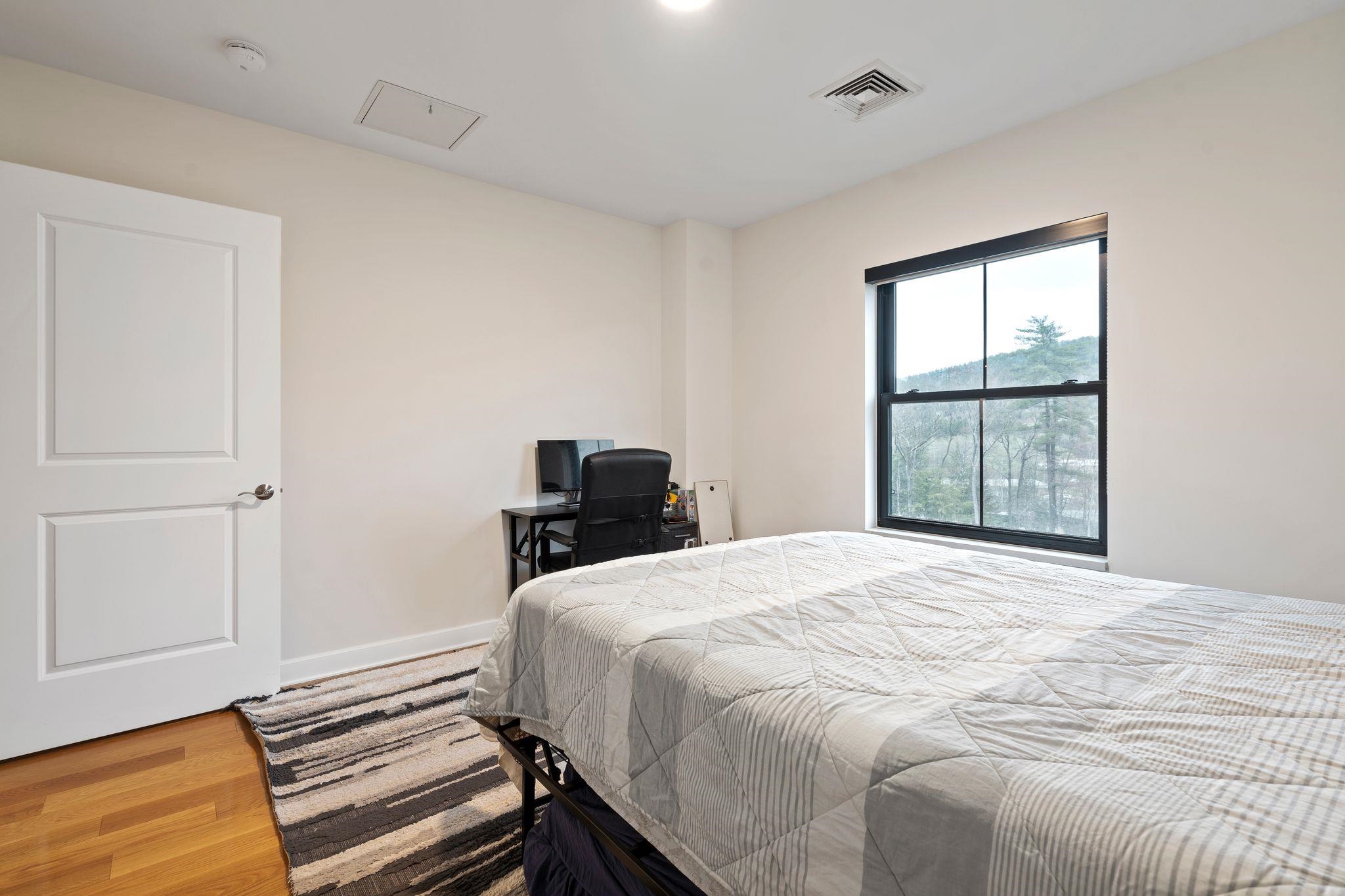 69 Etna Road Unit: 210