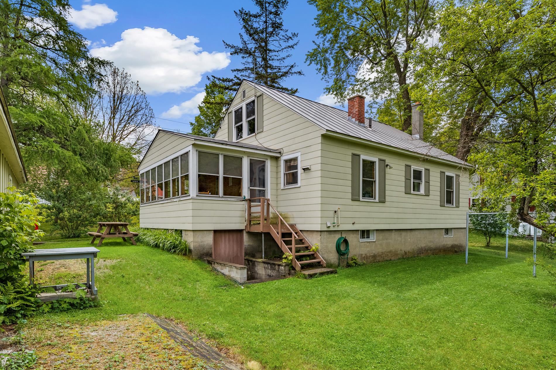13 Floyd Avenue