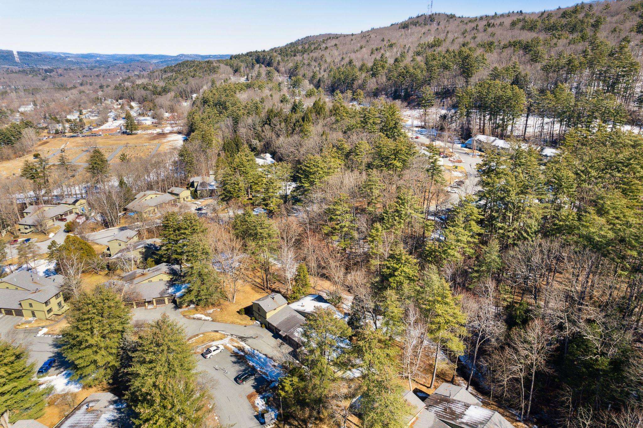 32 Floyd Avenue Unit: 10