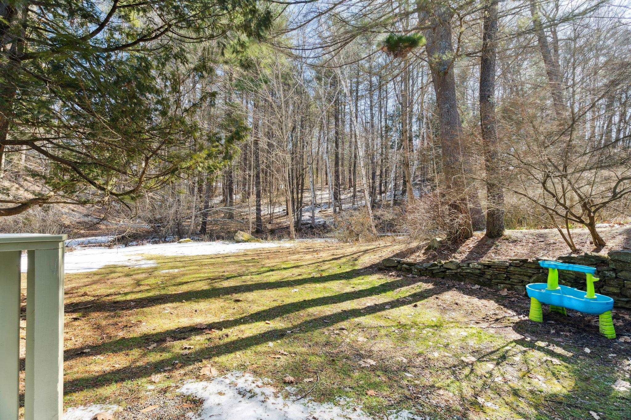 32 Floyd Avenue Unit: 10