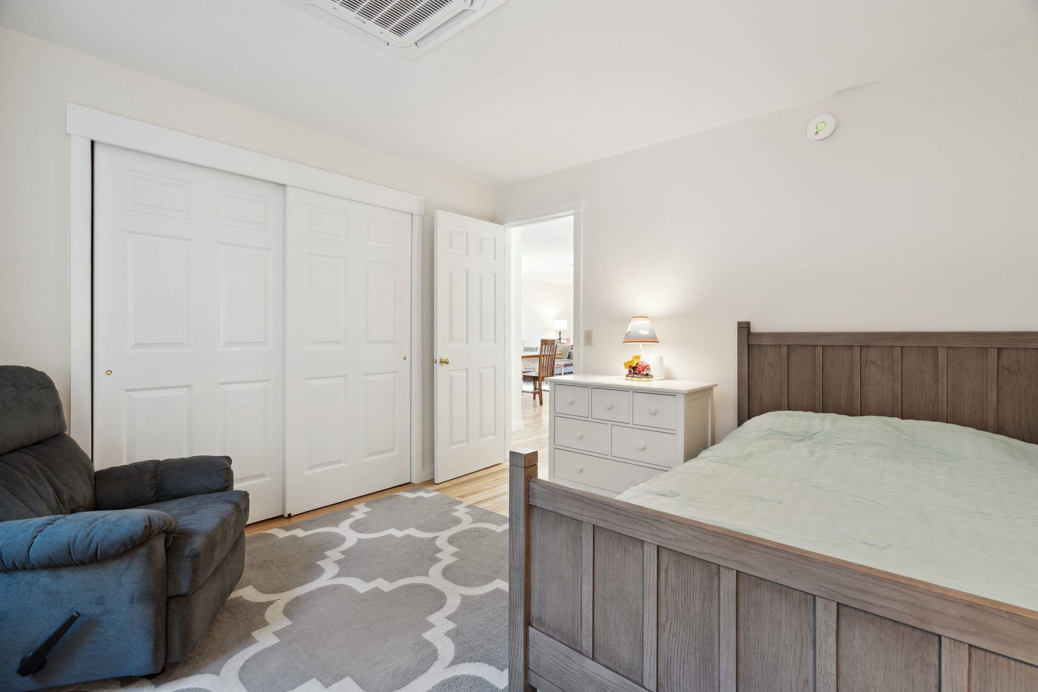 32 Floyd Avenue Unit: 10