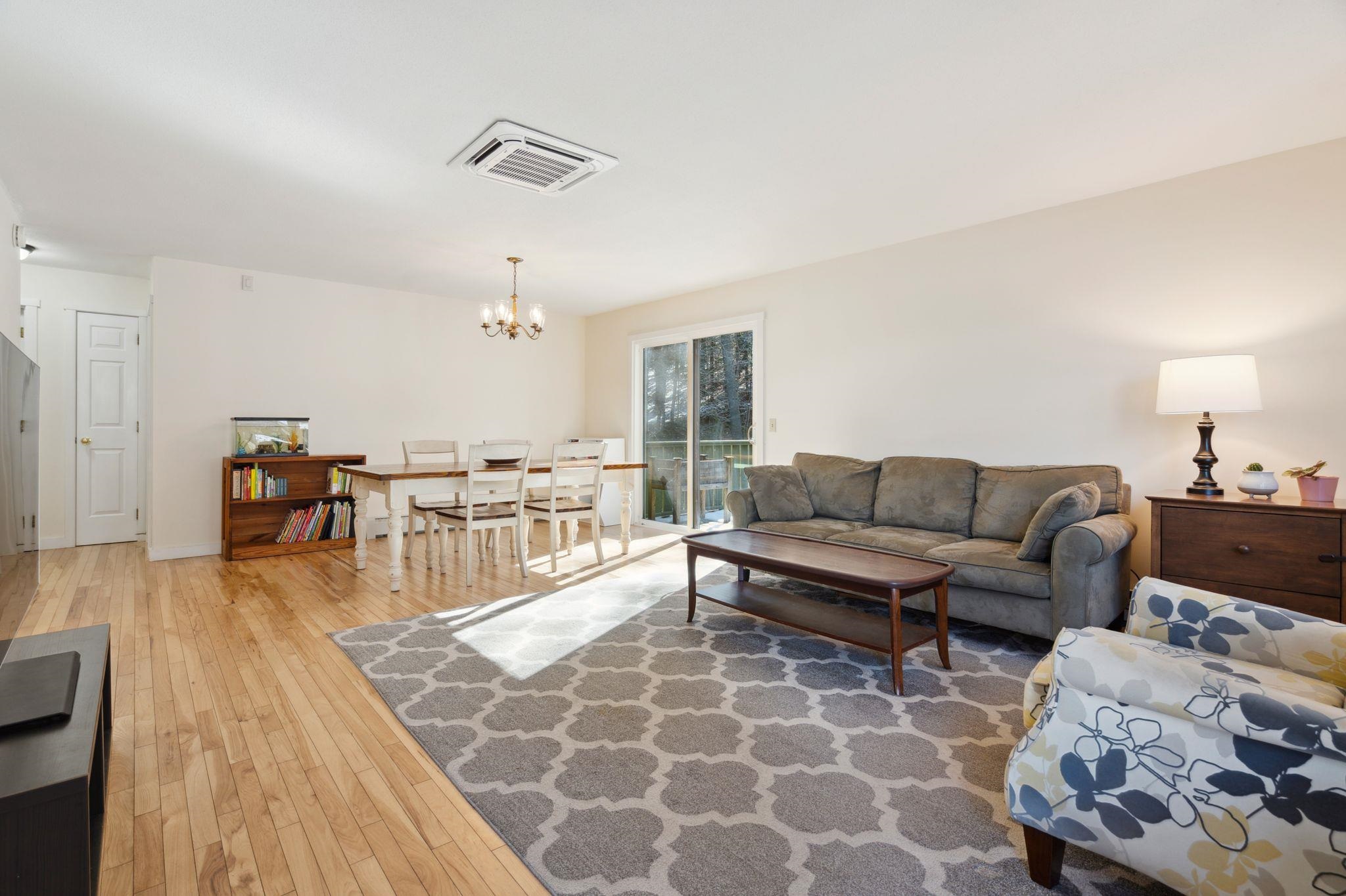 32 Floyd Avenue Unit: 10