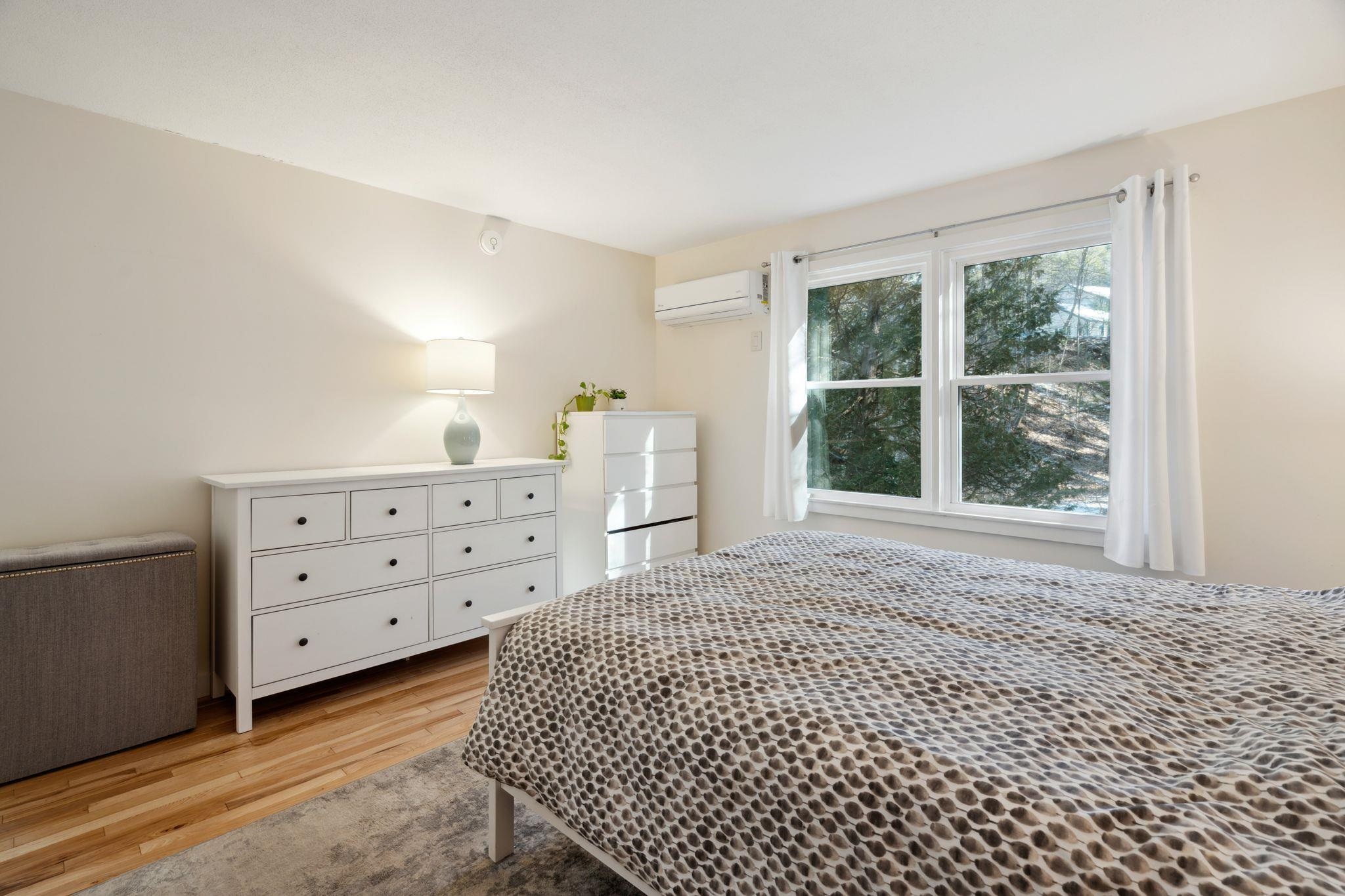 32 Floyd Avenue Unit: 10