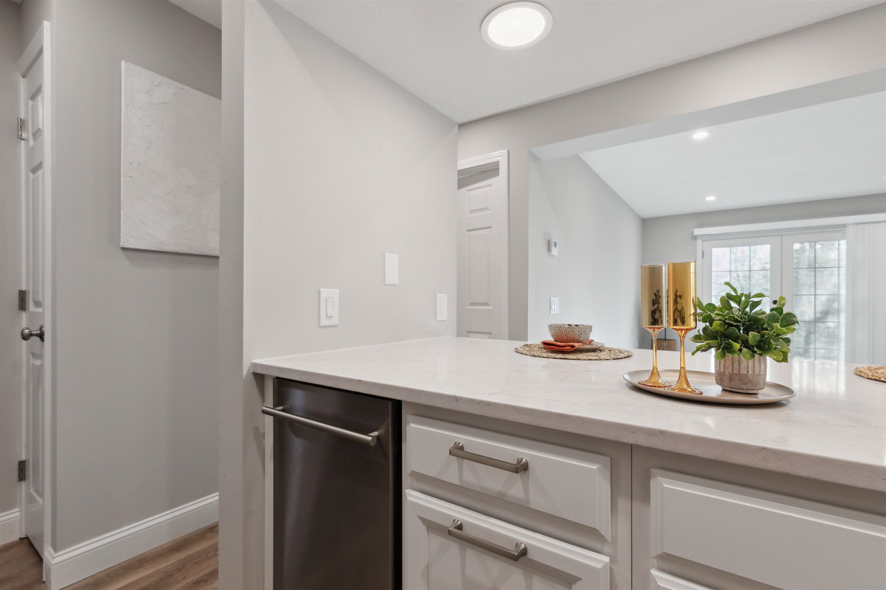 30 Wolf Road Unit: 602