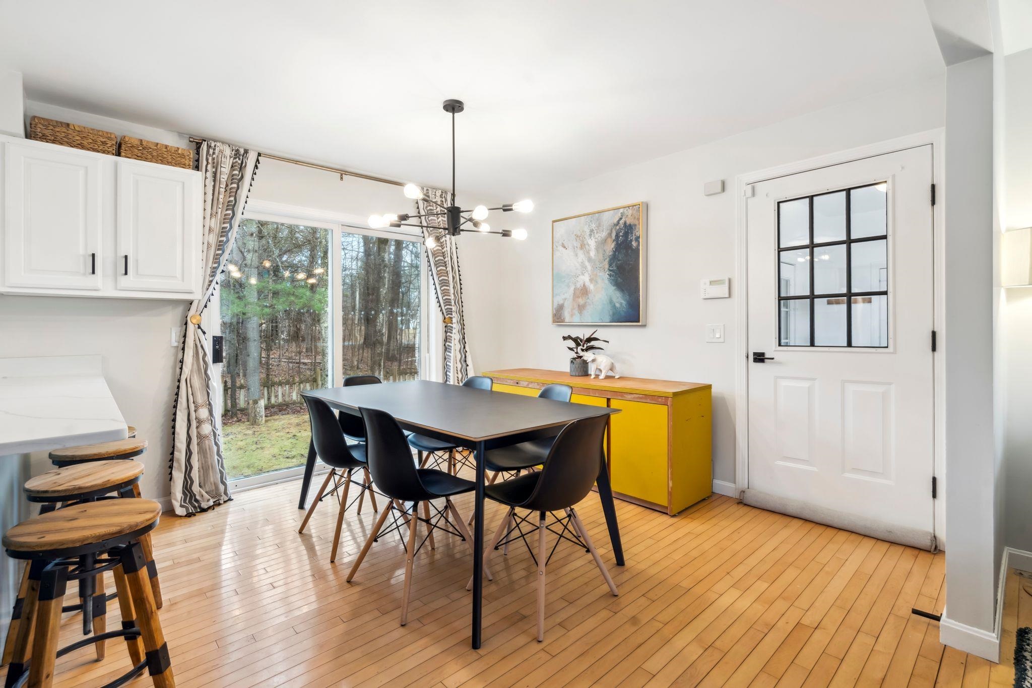 6 Carlton Drive