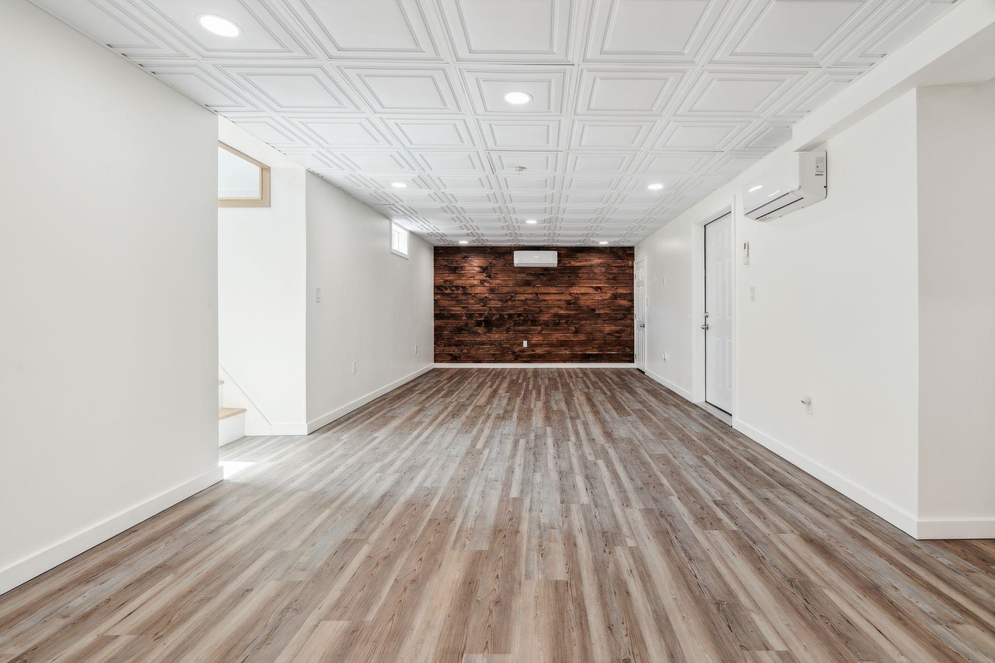 20 Chosen Vale Lane
