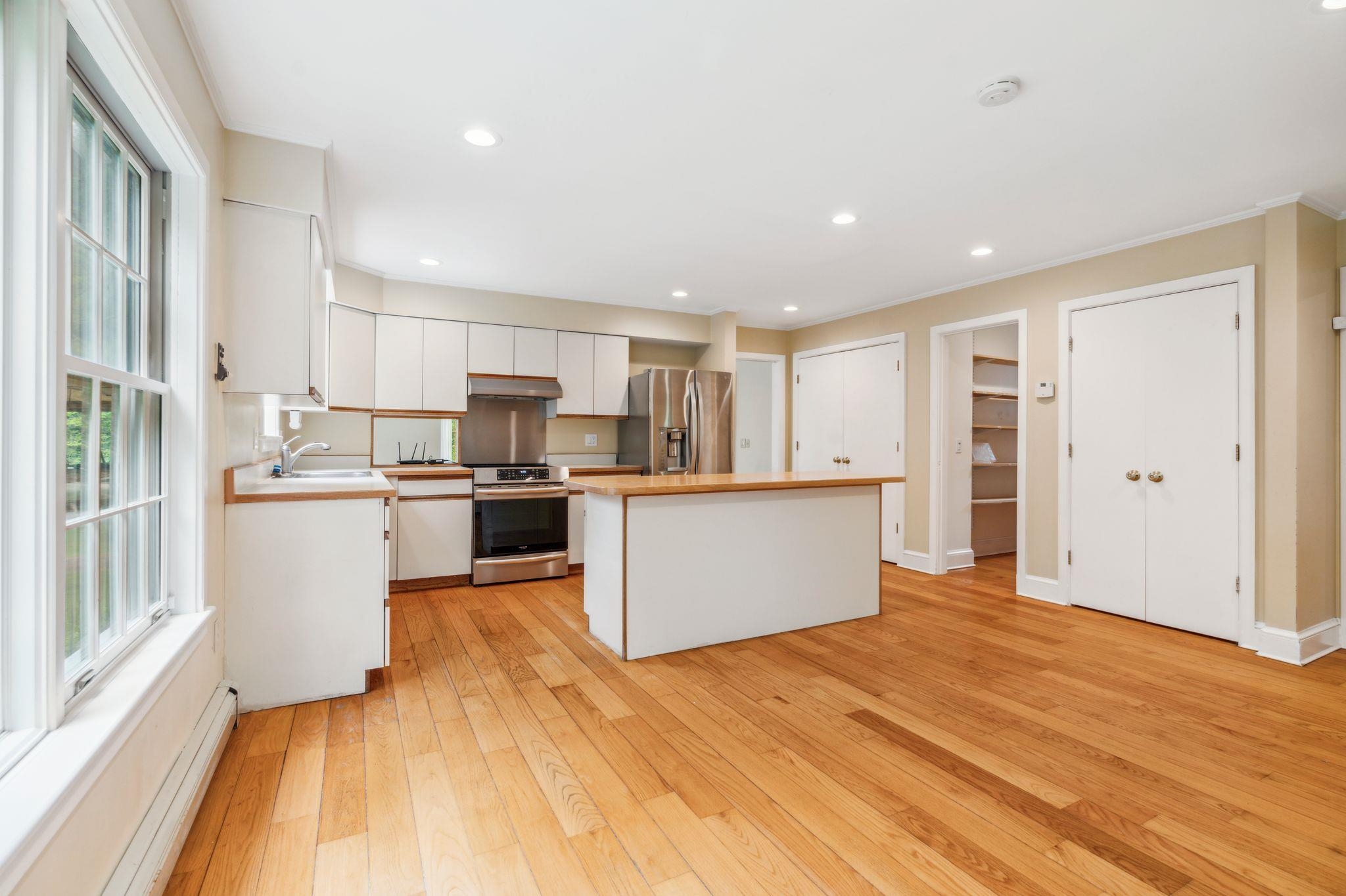 1528 Beaver Meadow Road