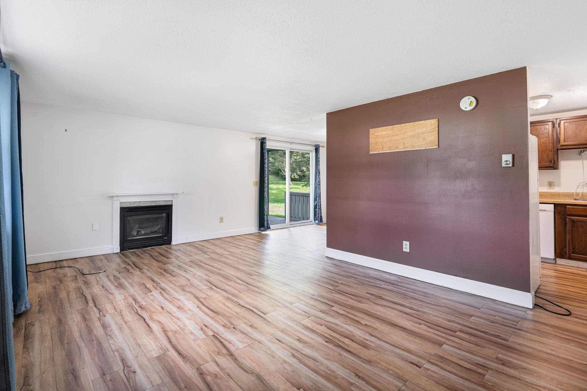 15 Candlelight Terrace Unit: 15