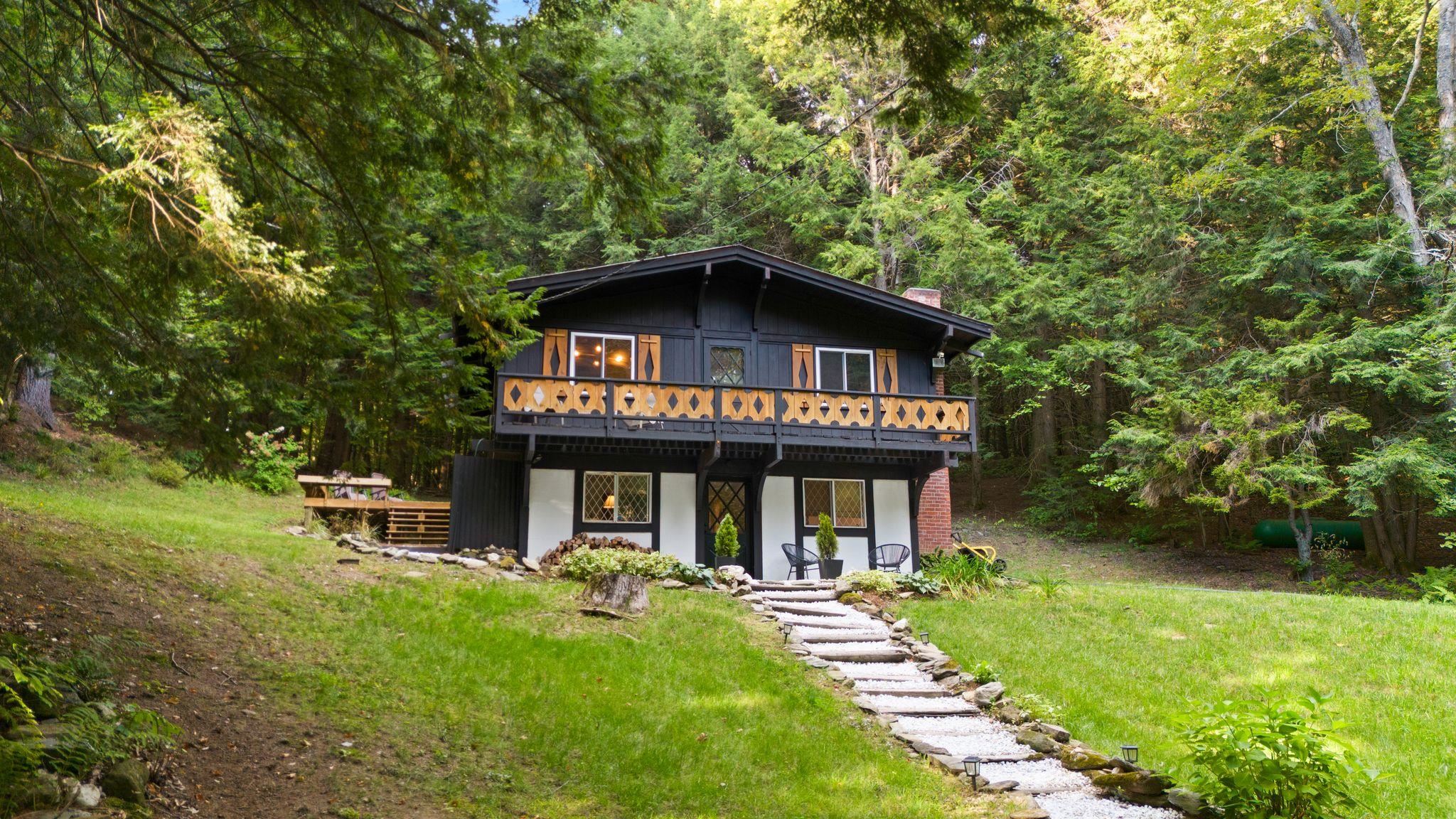 46 Yodel Valley Road