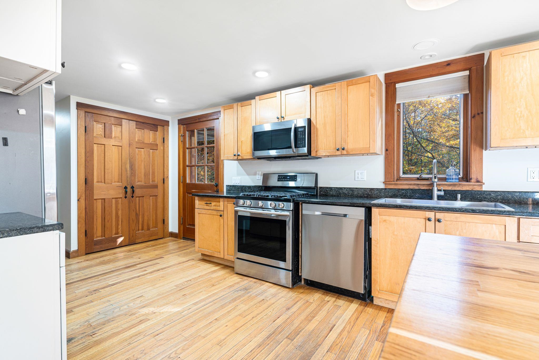 1414 Stowell Road
