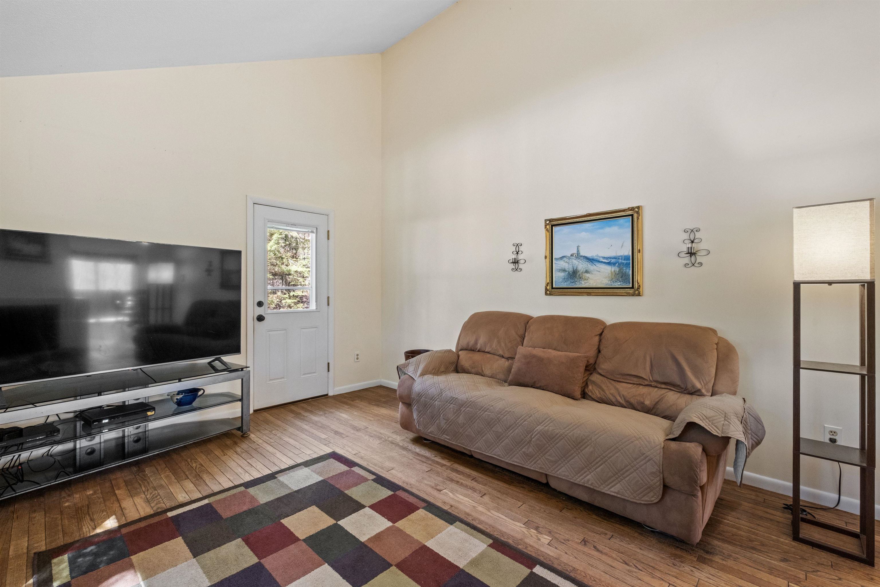 33 Eagle Drive